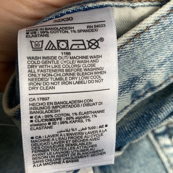 Old Navy NWT light wash bootcut denim. - Picture 6 of 10